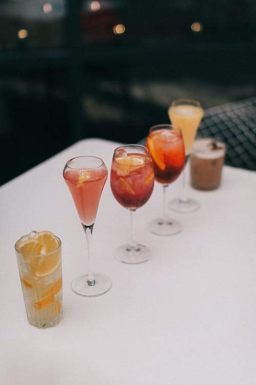 5 Drinks to Try at Home Next Weekend